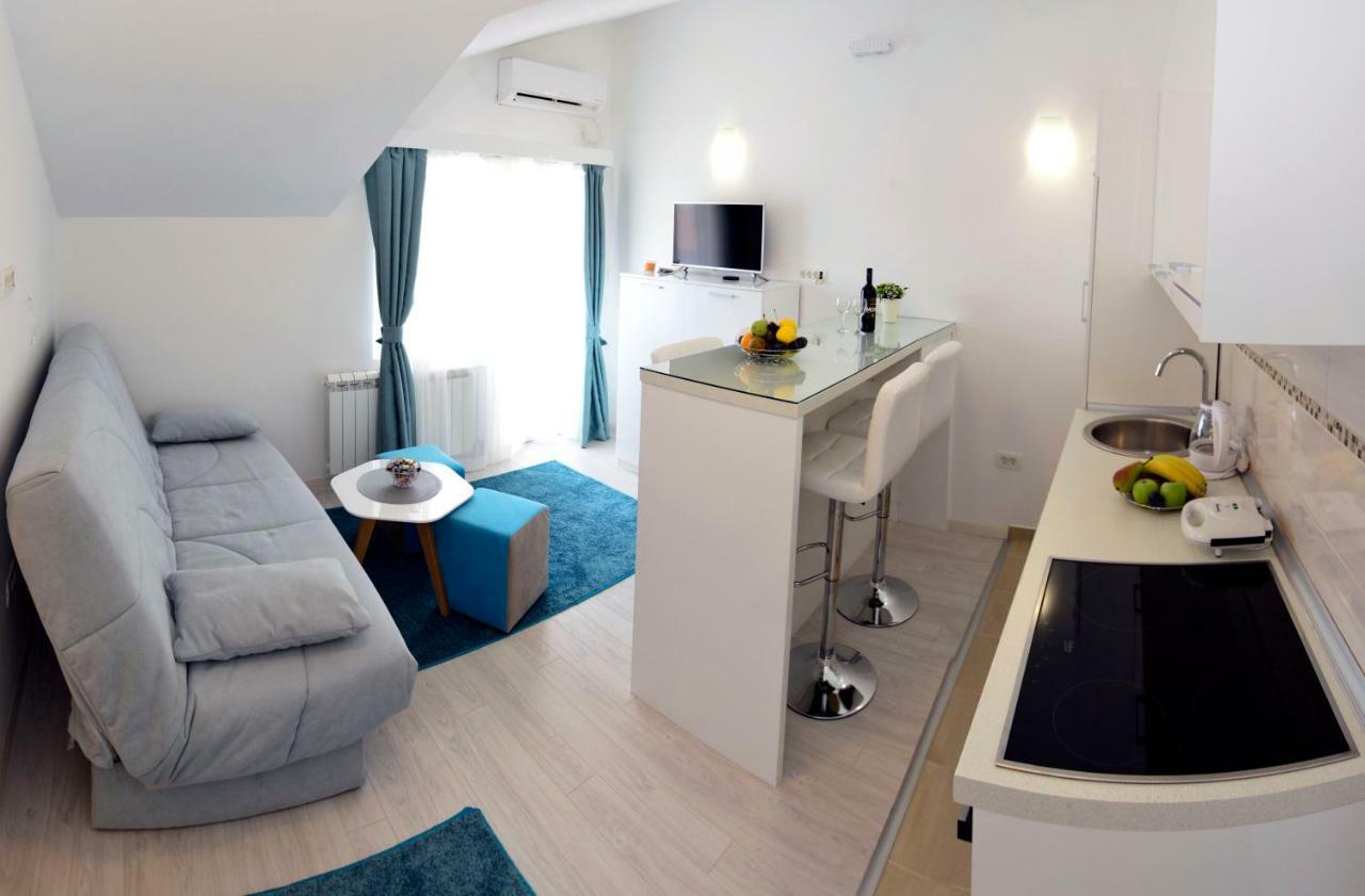 Apartmani Stefanija Tivat Eksteriør bilde
